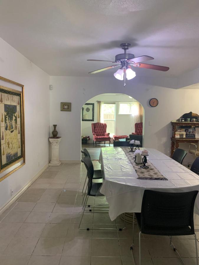 Oasis 3 Near Dfw Airport With Mediterranean Setting Irving Exteriör bild